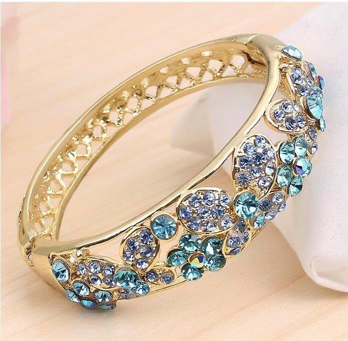 Blue Crystalline Hollow Bracelet
