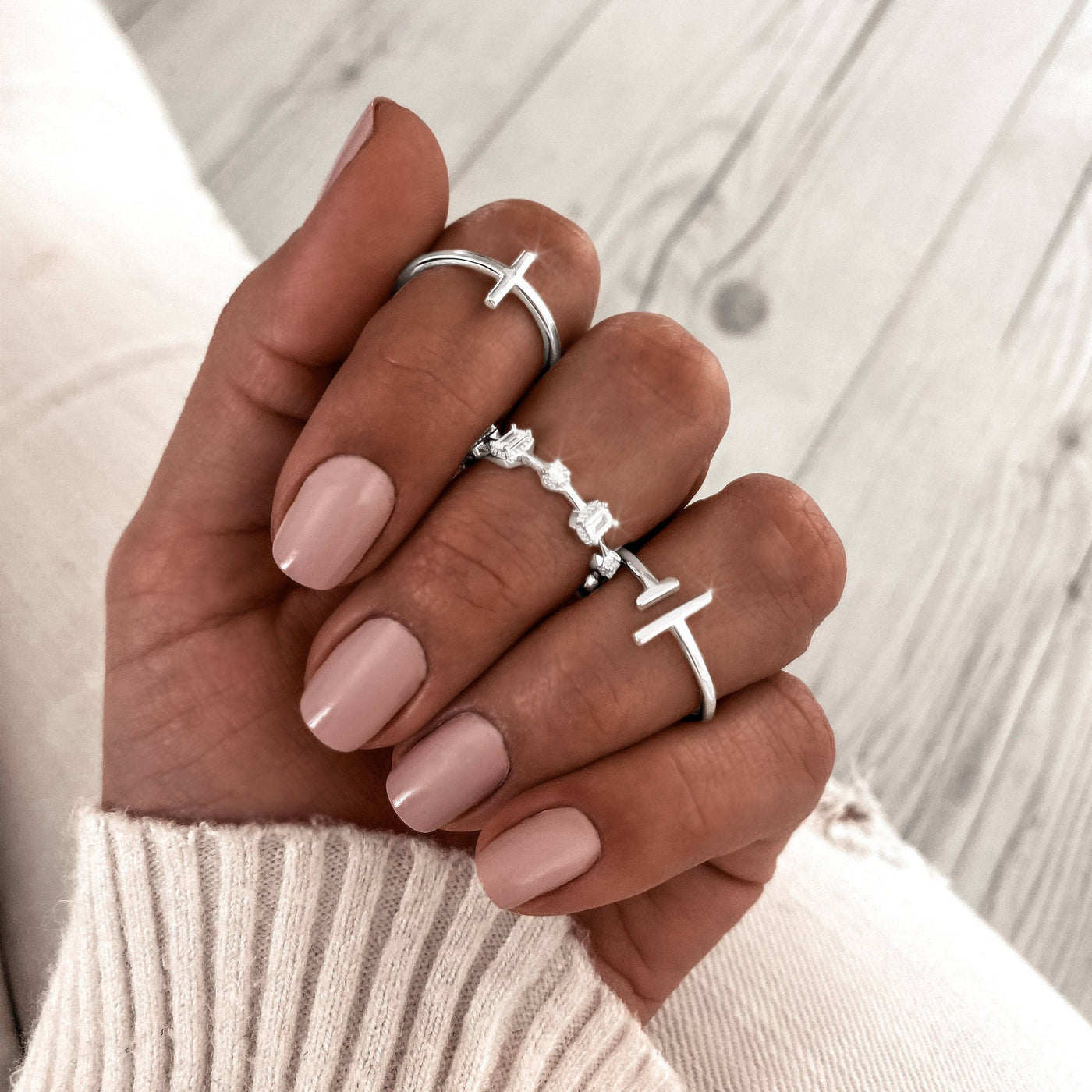 Adjustable Magnet Ring for Stress Relief and Fun